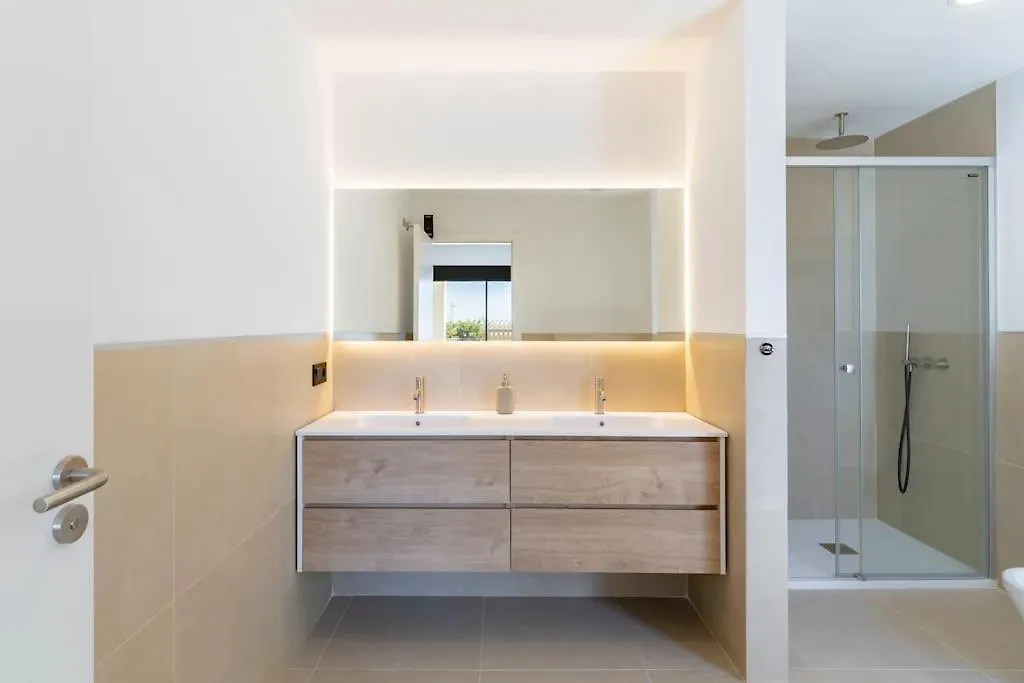 Modern 2 Bed Apt In Casares Bahia de Casares 0*,