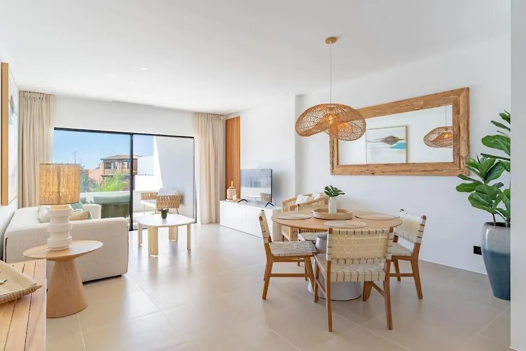Modern 2 Bed Apt In Casares Bahia de Casares Apartment